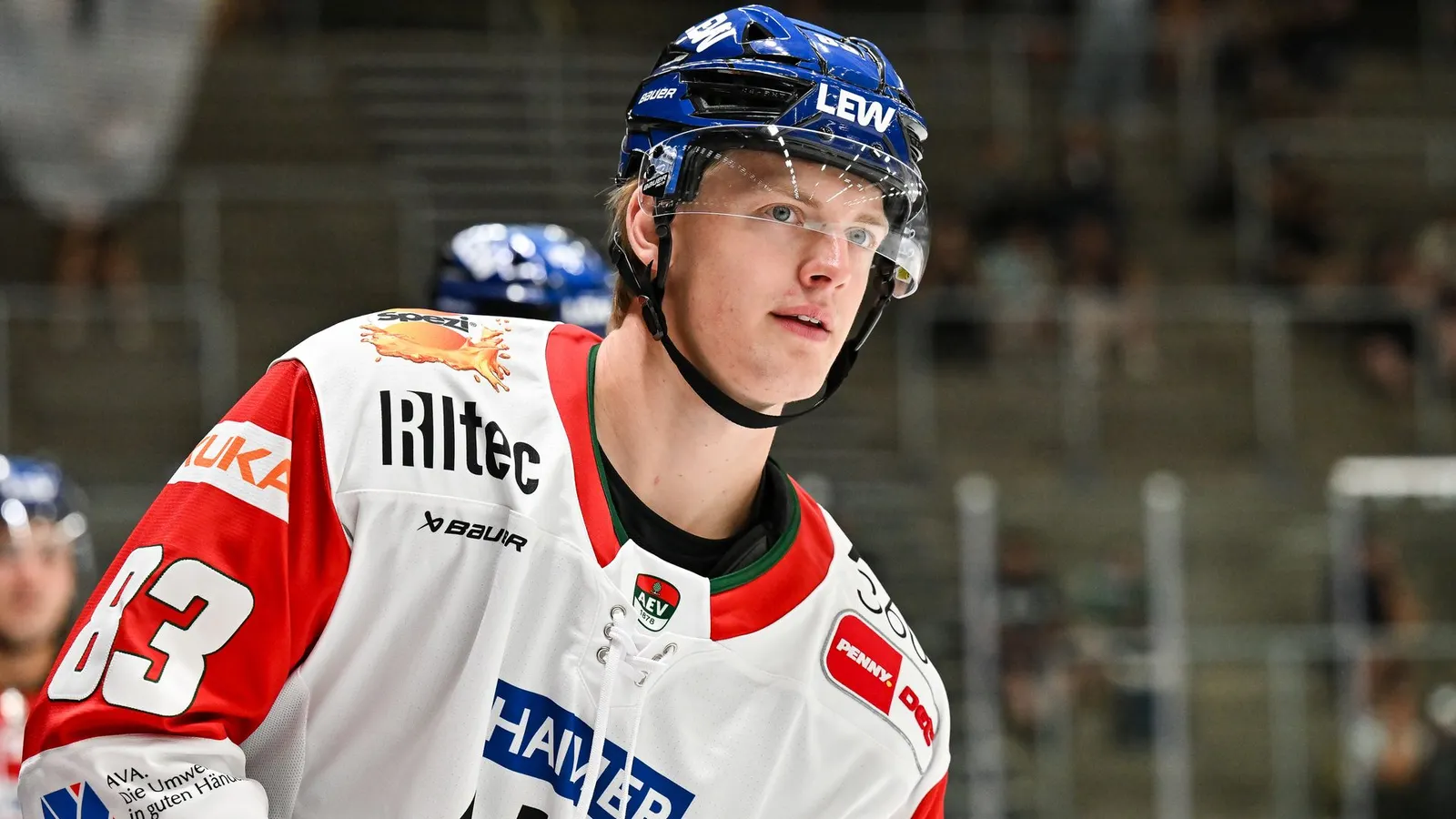 Sebastian Zwickl im Trikot der Augsburger Panther in der Saison 2026-27. 