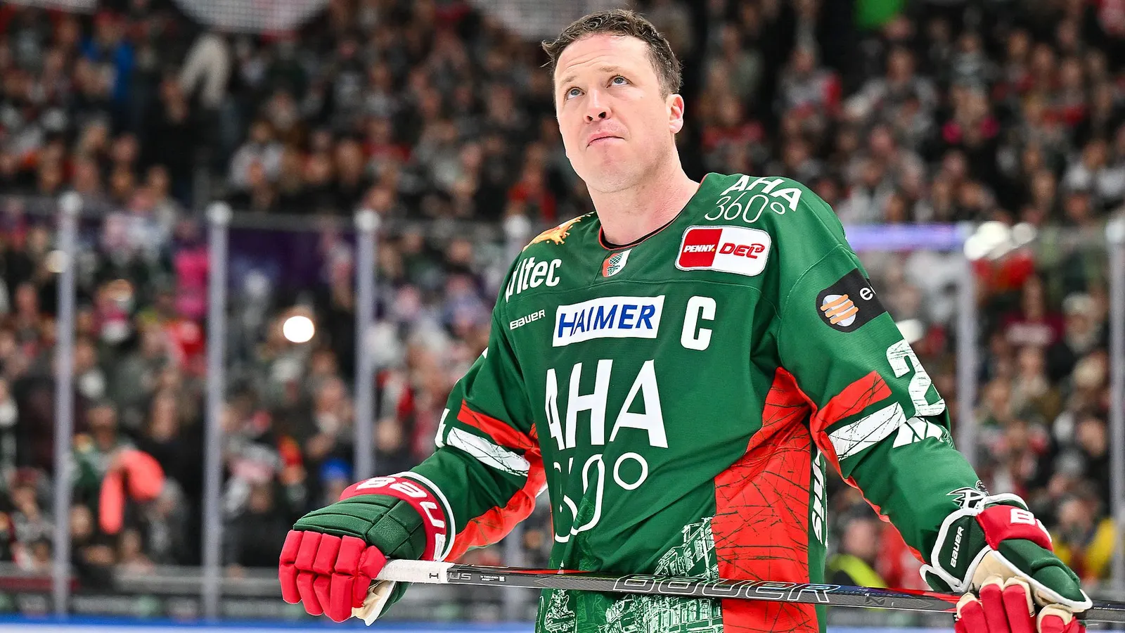 T.J. Trevelyan nach seinem letzten Spiel im Trikot seiner Augsburger Panther. 
