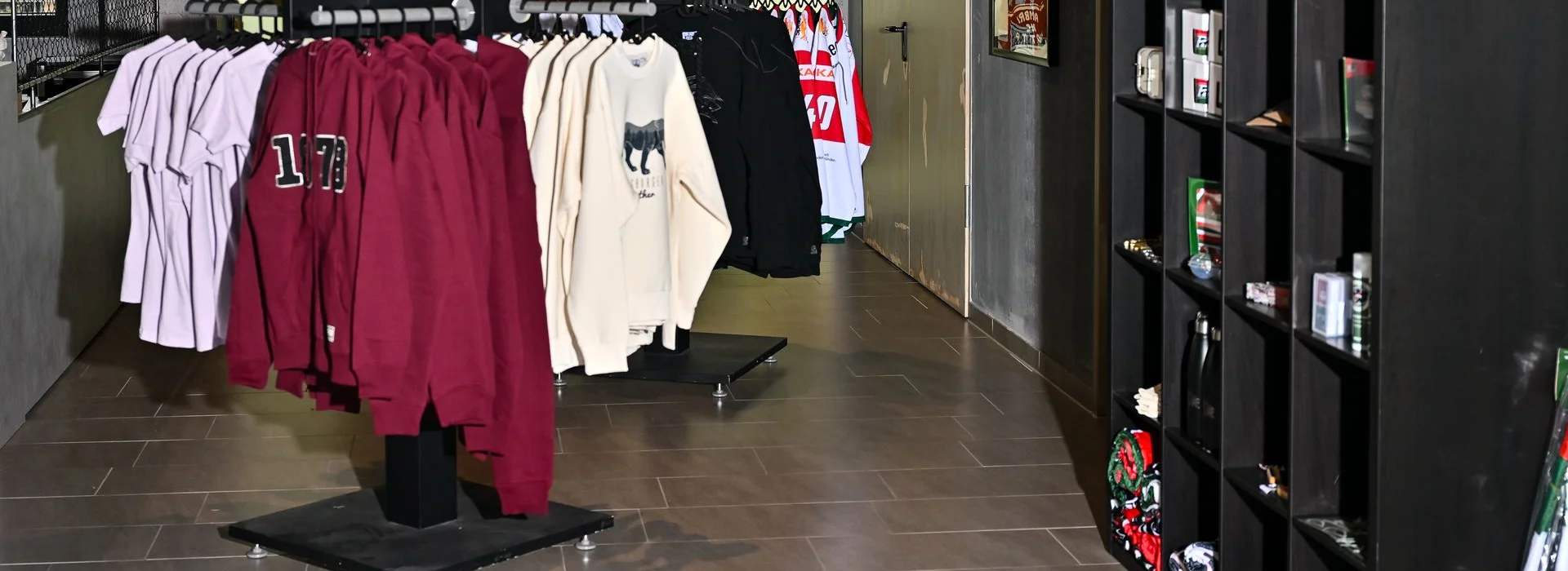 Der Fanshop im Panther Gym.