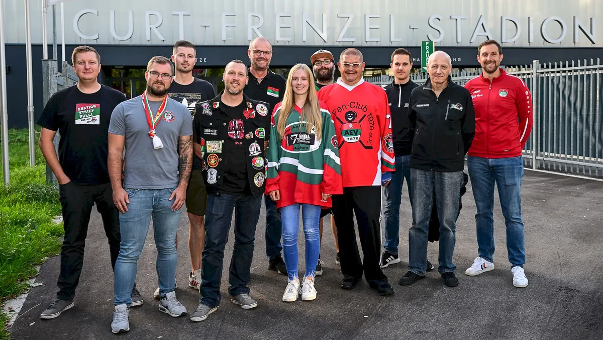 Gruppenbild des Fan-Beirats