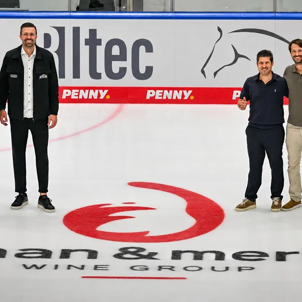 Die Augsburger Panther freuen sich über einen neuen Partner an ihrer Seite: Die Aman & Merkle GmbH wird in der PENNY DEL-Saison 2026-27 im Curt-Frenzel-Stadion präsent sein.