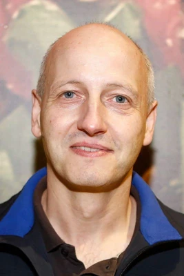 Ein Portrait-Bild von Stephan Praschl